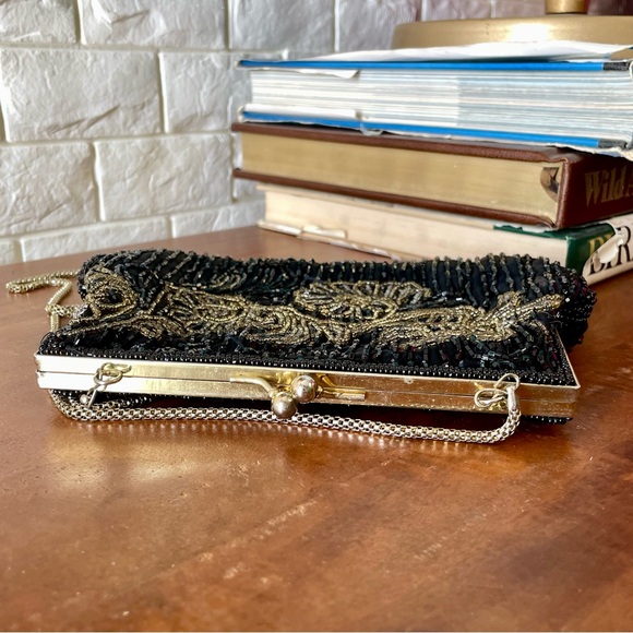 SOLD Vintage La Regale Black Beaded Evening Bag Gold Bead Detailing + Chain - Picture 13 of 16